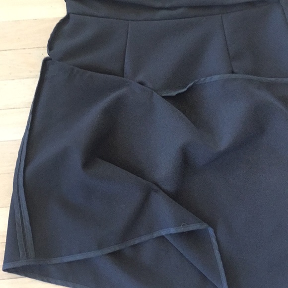 David Longshaw asymmetrically designed skirt - Picture 2 of 4
